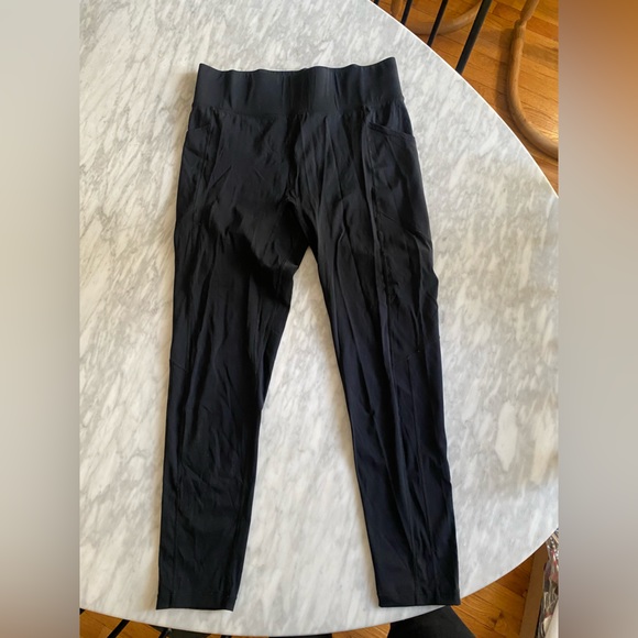 Bandier ALL ACCESS High Waisted Center Stage 7/8 Pocket Legging - Picture 4 of 6